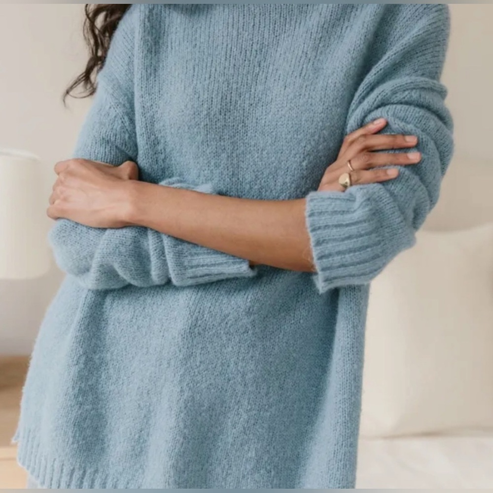 Jenni Kayne Alpaca Mockneck Pullover in Vintage Blue - Picture 4 of 11